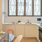 דירה Porta Romana Exclusive - Center - M3 *